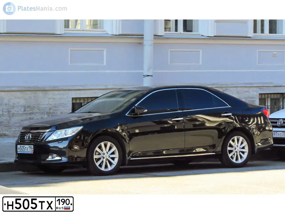 Фото автомобиля FORD MONDEO, 2008 — госномер Н084ЕХ750. Цвет: СЕРЫЙ