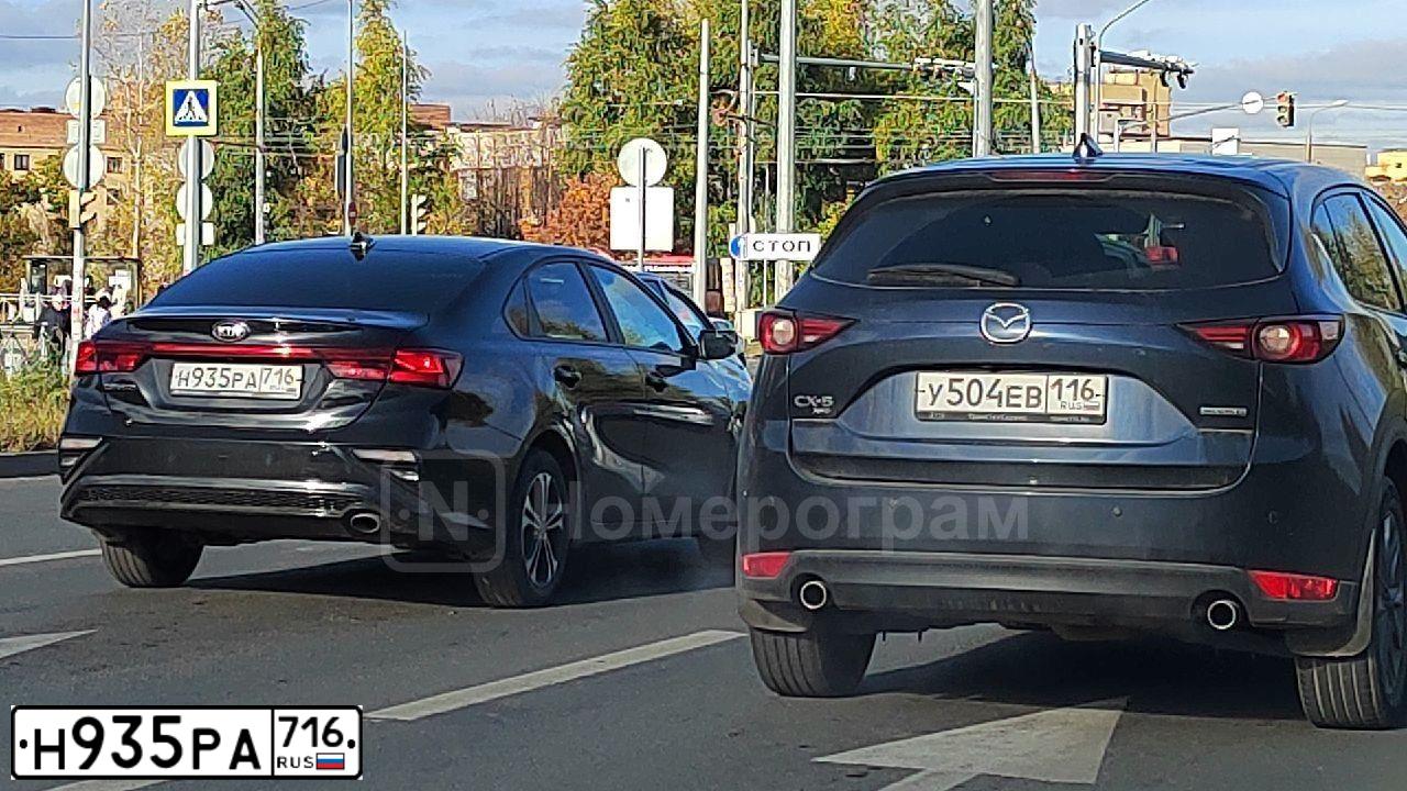Фото автомобиля KIA CERATO, 2021 — госномер К188ЕЕ716. Цвет: ЧЕРНЫЙ