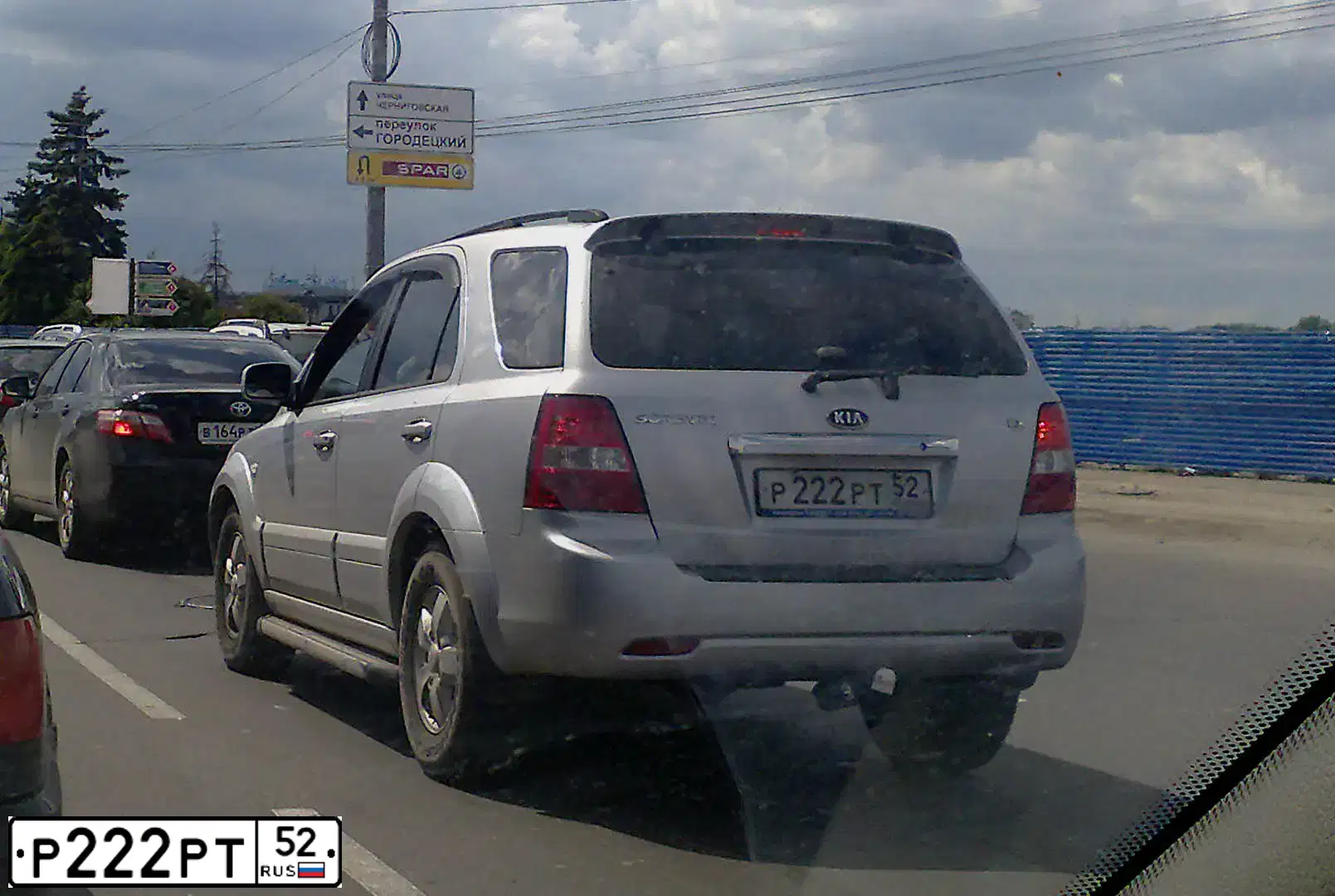 Фото автомобиля TOYOTA RAV4, 2006 — госномер Р222РТ52. Цвет: ТЕМНО-СЕРЫЙ