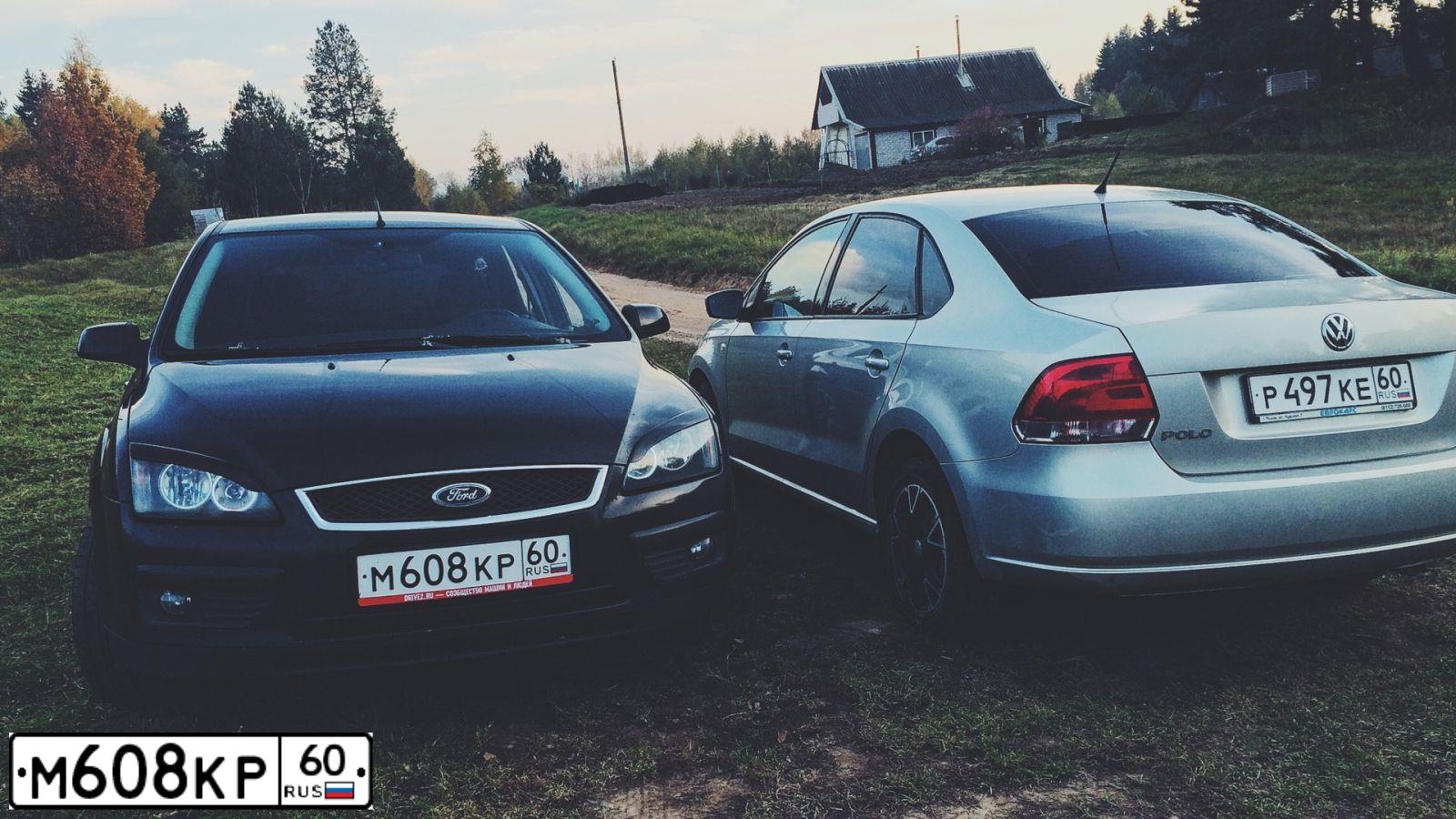 Фото автомобиля FORD FOCUS, 2006 — госномер М608КР60. Цвет: ЧЕРНЫЙ