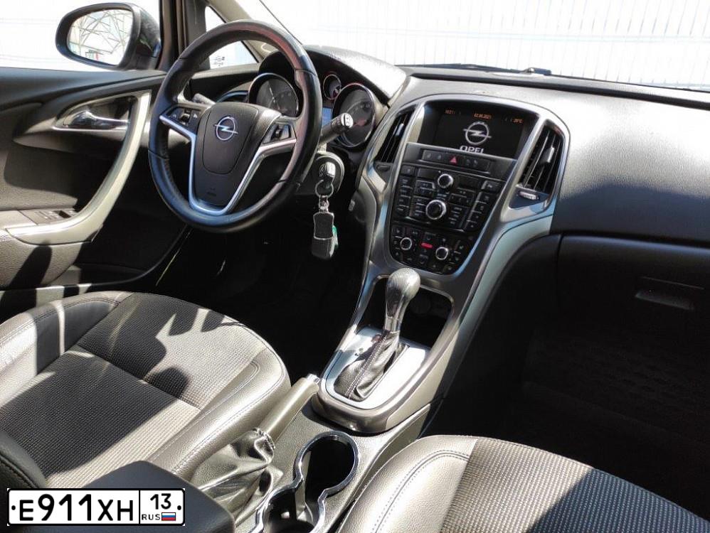 Фото автомобиля OPEL ASTRA, 2011 — госномер Н084МЕ790. Цвет: ЧЕРНЫЙ