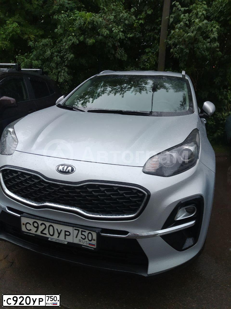 Фото автомобиля KIA SPORTAGE, 2019 — госномер С920УР750. Цвет: СЕРЕБРИСТЫЙ