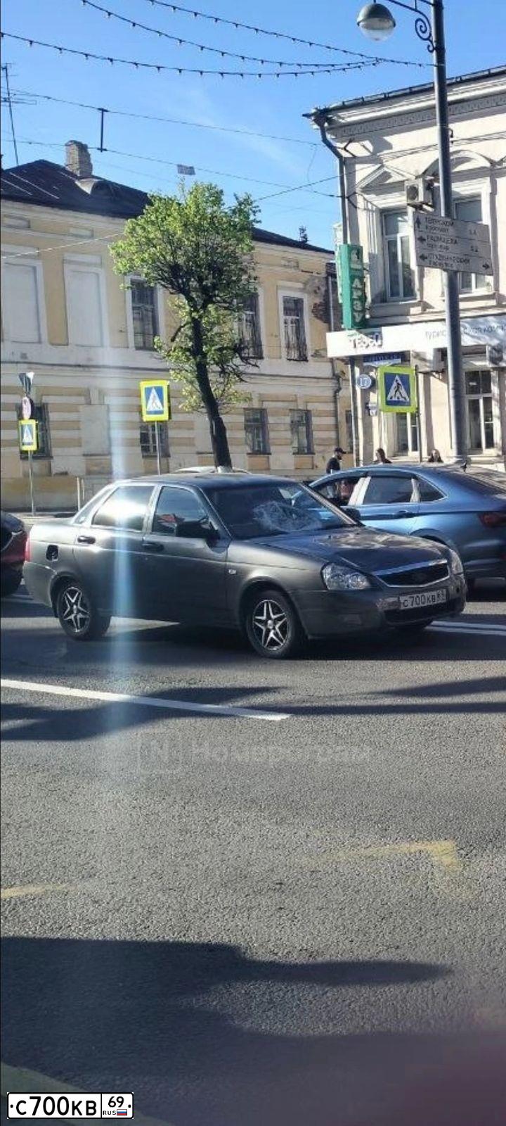 Фото автомобиля LADA 2114 SAMARA, 2005 — госномер С700КВ69. Цвет: СВЕТЛО-СЕРЕБРИСТ.МЕТАЛЛИК