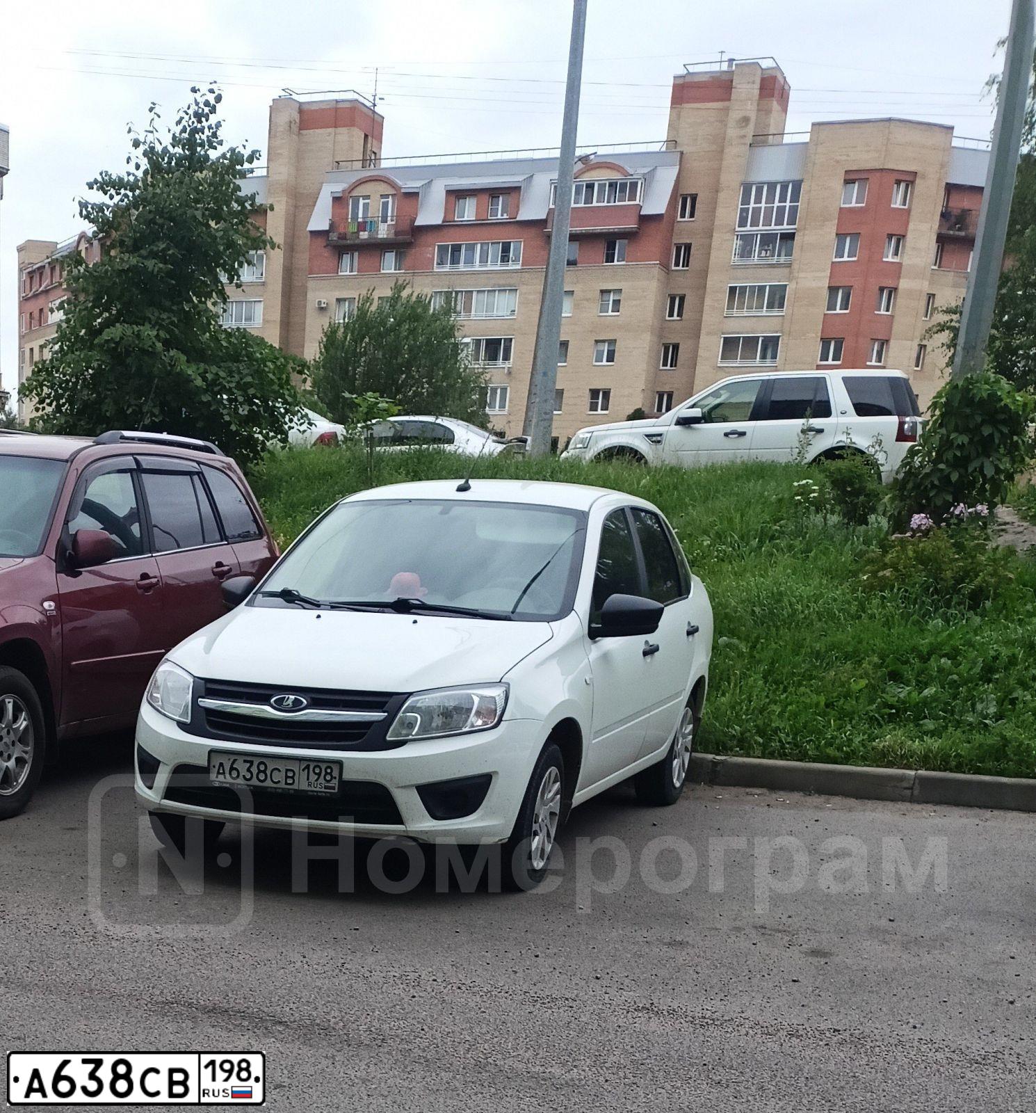 Фото автомобиля LADA 2190 GRANTA, 2018 — госномер А638СВ198. Цвет: БЕЛЫЙ