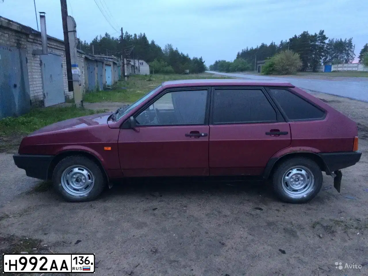 Фото автомобиля LADA 2109 SAMARA, 2001 — госномер К007ОТ48. Цвет: СЕРЕБРИСТО-ТЕМНО-КРАСНЫЙ