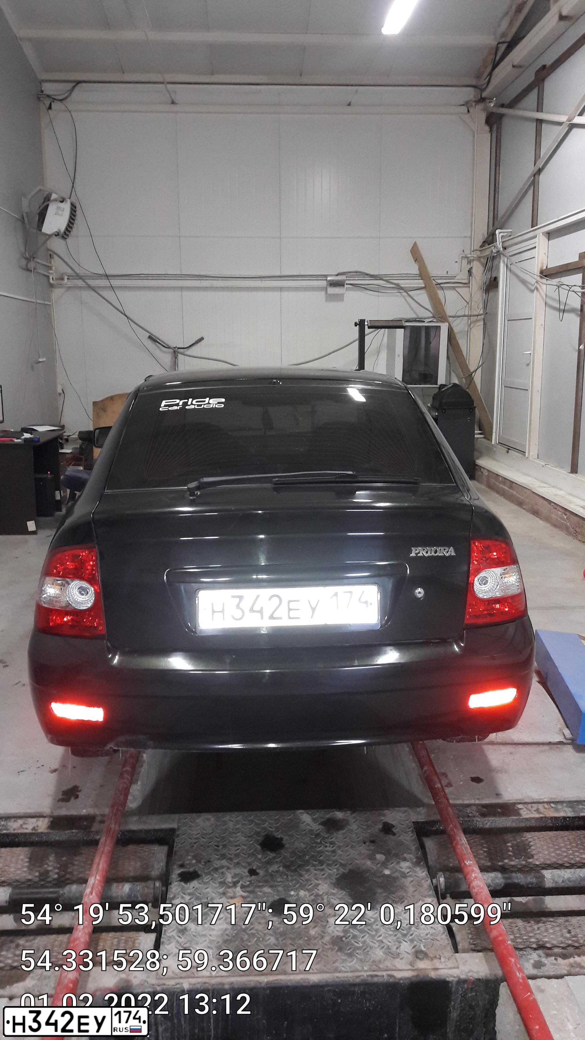 Фото автомобиля LADA PRIORA, 2009 — госномер В044СТ702. Цвет: ЗЕЛЕНЫЙ