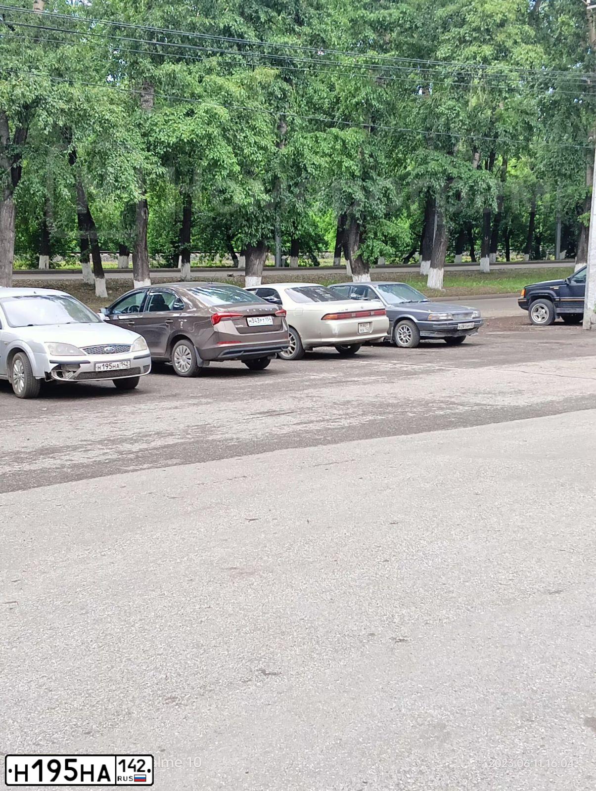 Фото автомобиля FORD MONDEO, 2006 — госномер Н195НА142. Цвет: Серебристый
