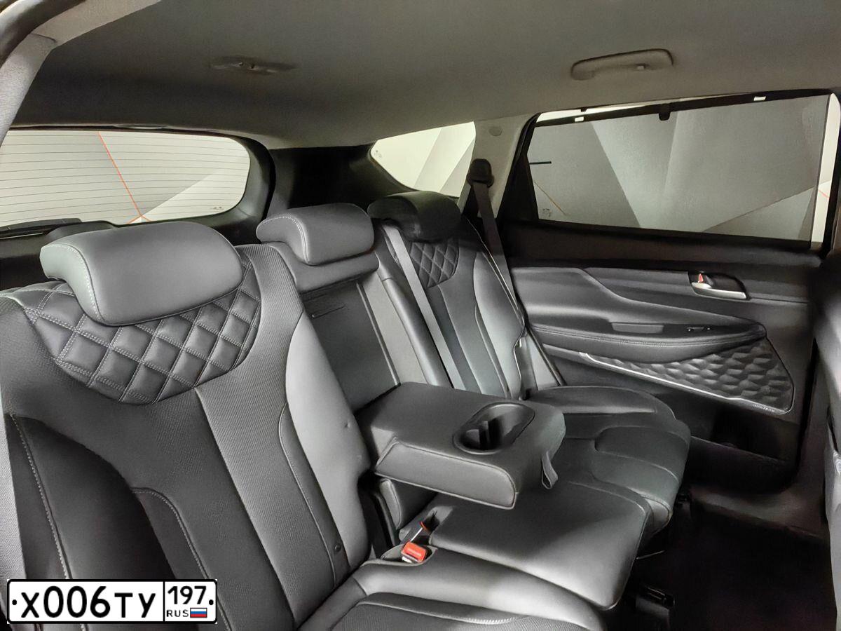 Фото автомобиля BMW 320D, 2017 — госномер Е300ЕХ977. Цвет: Белый
