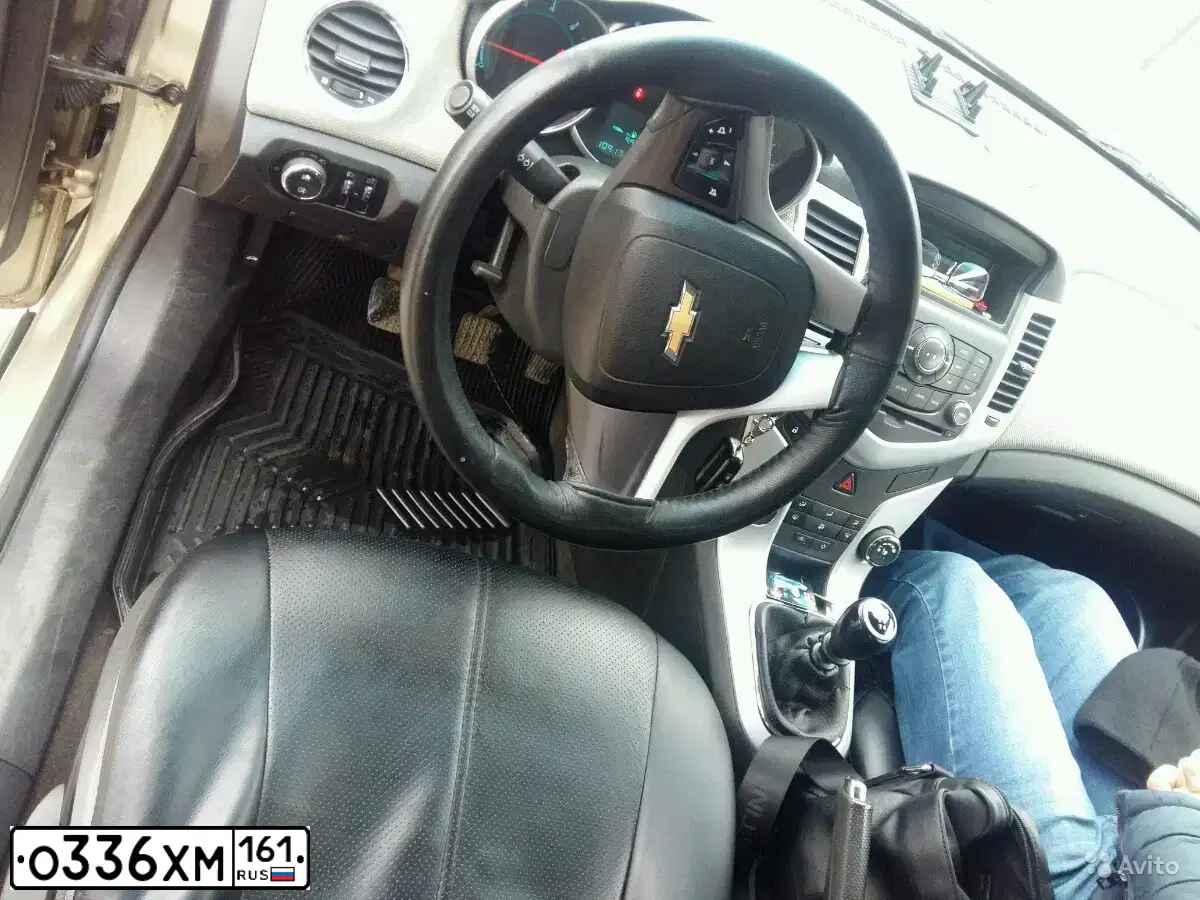 Фото автомобиля CHEVROLET CRUZE, 2011 — госномер С092ВО761. Цвет: БЕЖЕВЫЙ