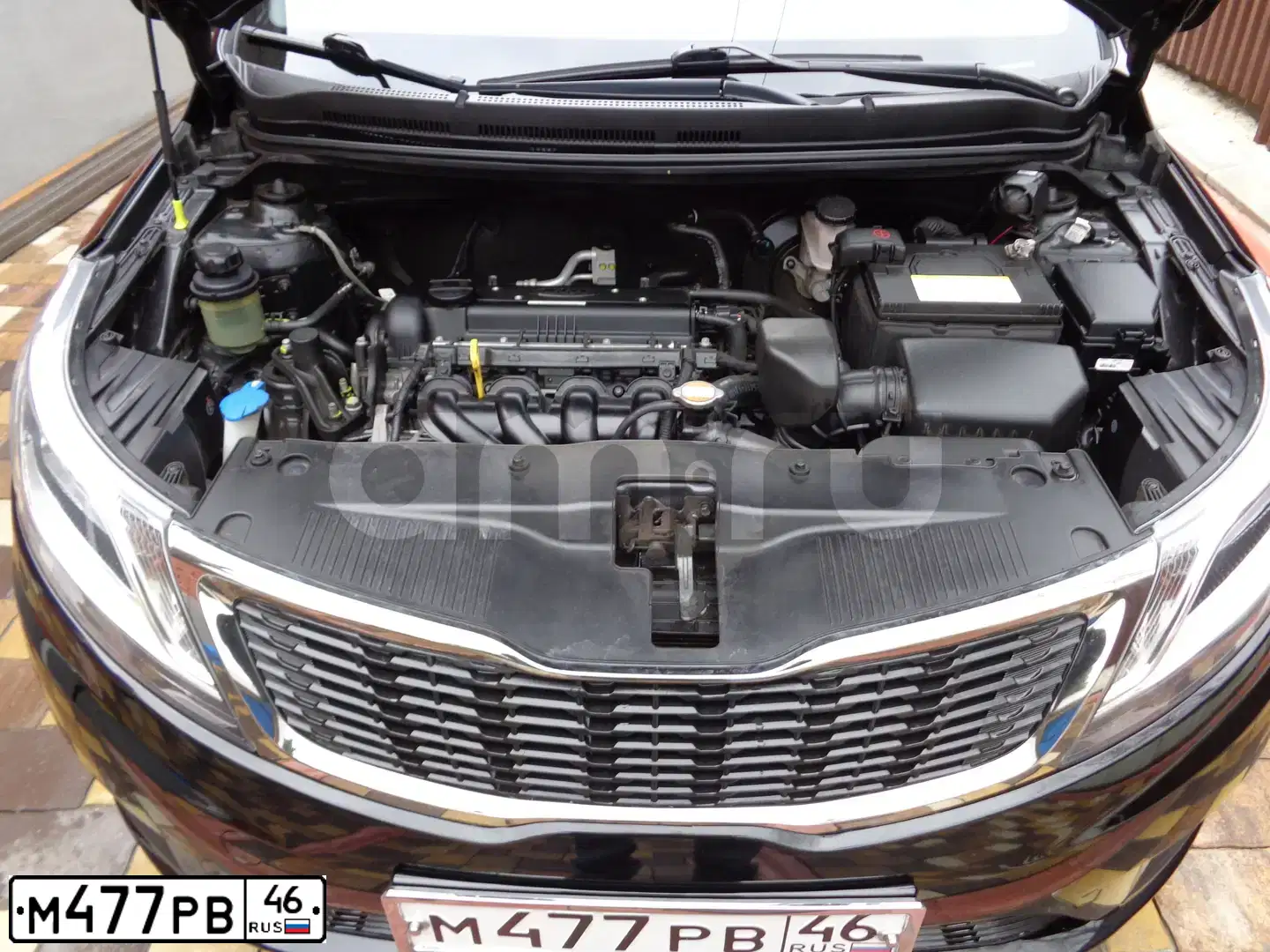 Фото автомобиля KIA RIO, 2012 — госномер М477РВ46. Цвет: ЧЕРНЫЙ