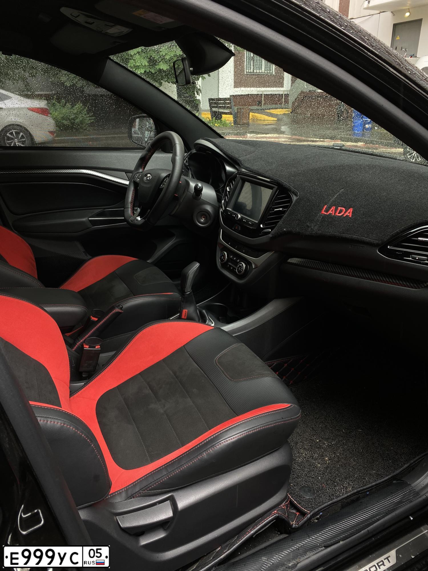 Фото автомобиля LADA 2112, 2006 — госномер О681АХ05. Цвет: ЗОЛОТИСТЫЙ ТЕМНО-ЗЕЛЕНЫЙ