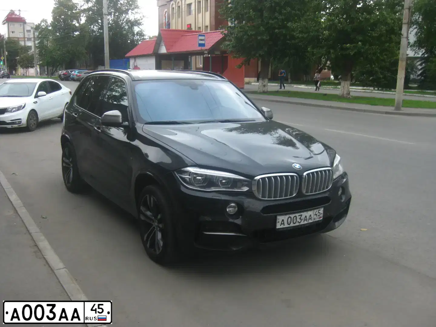 Фото автомобиля BMW X5M, 2014 — госномер А003АА45. Цвет: ЧЕРНЫЙ