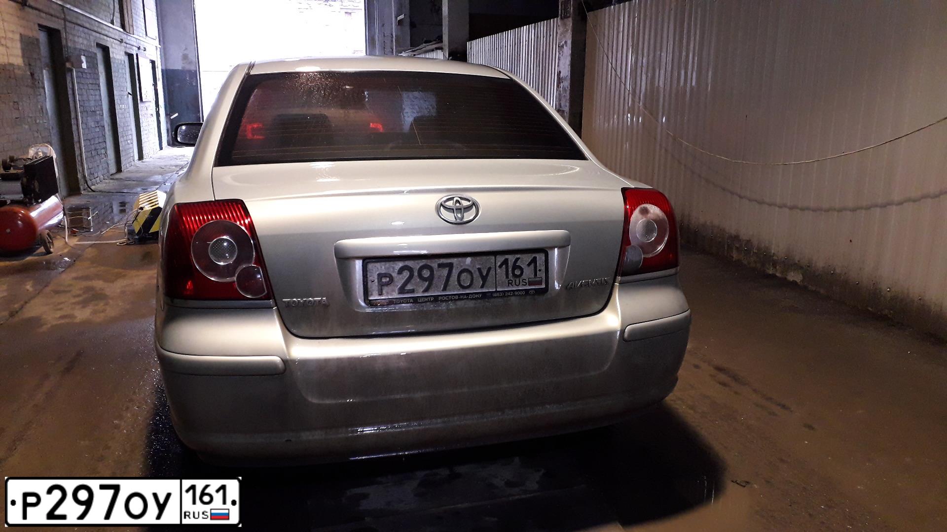 Фото автомобиля TOYOTA AVENSIS, 2007 — госномер В808ВК61. Цвет: СВЕТЛО-ОЛИВКОВЫЙ