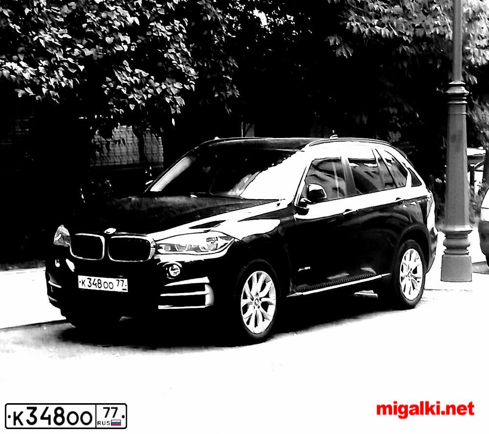 Фото автомобиля NISSAN MAXIMA, 1998 — госномер О398ОО50. Цвет: ЧЕРНЫЙ