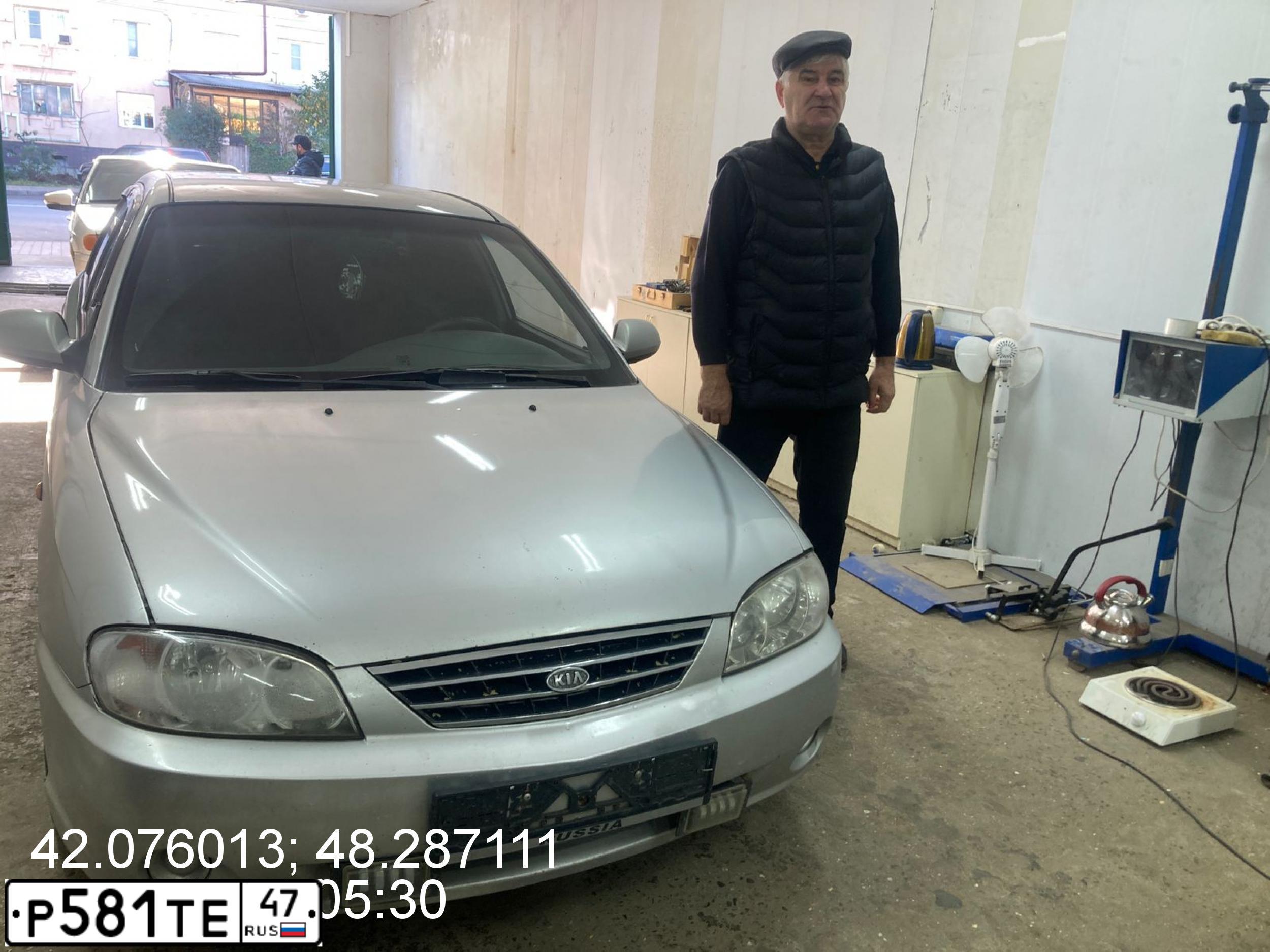 Фото автомобиля KIA SPECTRA, 2008 — госномер С055МА05. Цвет: АЛМАЗНОЕ СЕРЕБРО