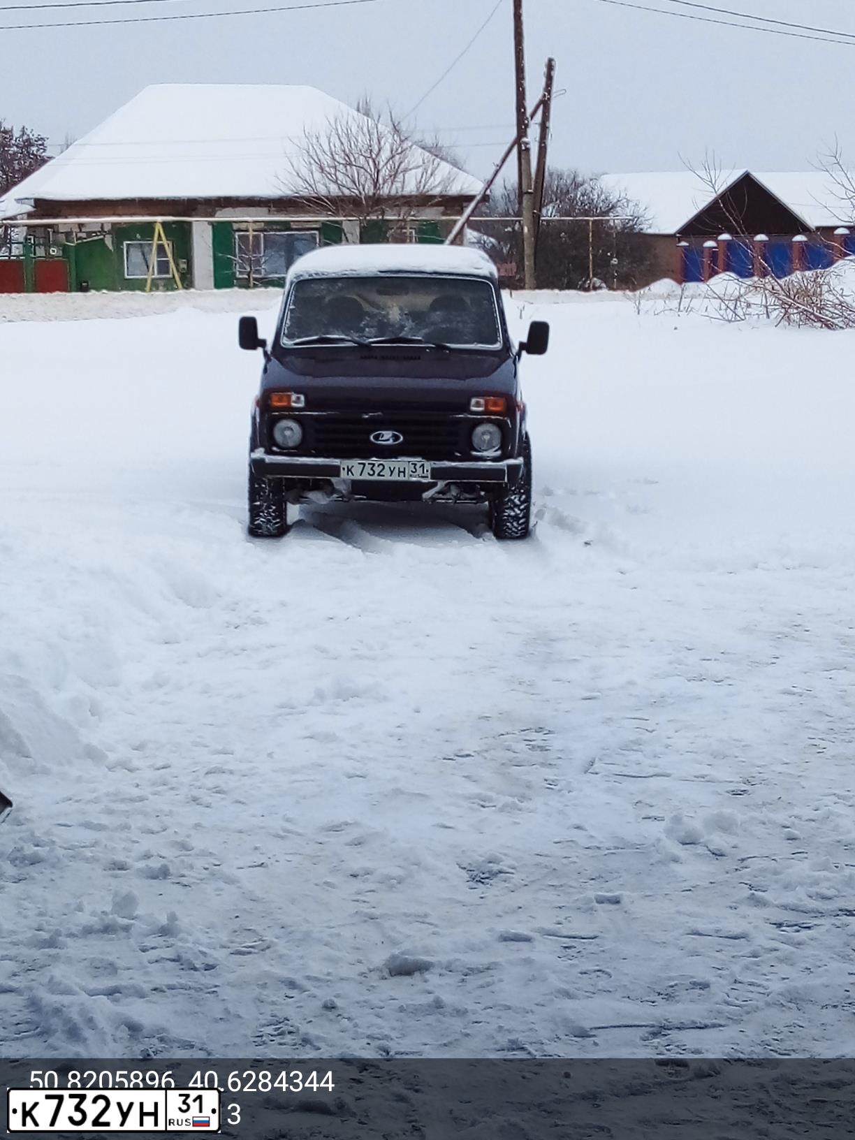 Фото автомобиля LADA NIVA, 1998 — госномер С530МА136