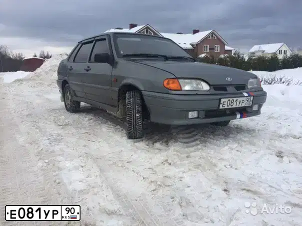 Фото автомобиля LADA 2115 SAMARA, 2005 — госномер В413РМ790. Цвет: средний серо-зеленый металлик