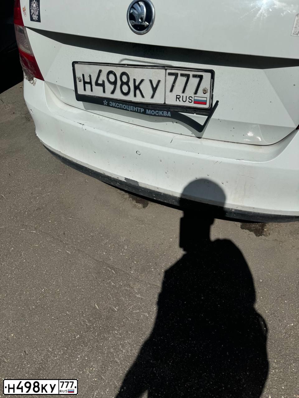 Фото автомобиля SKODA RAPID, 2014 — госномер А374КС977. Цвет: Белый