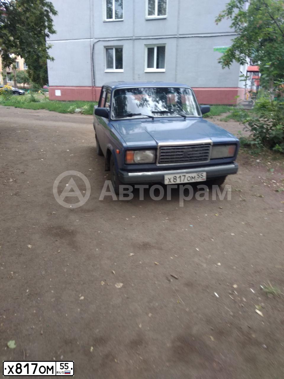 Фото автомобиля LADA 2107, 2005 — госномер Х817ОМ55. Цвет: синий