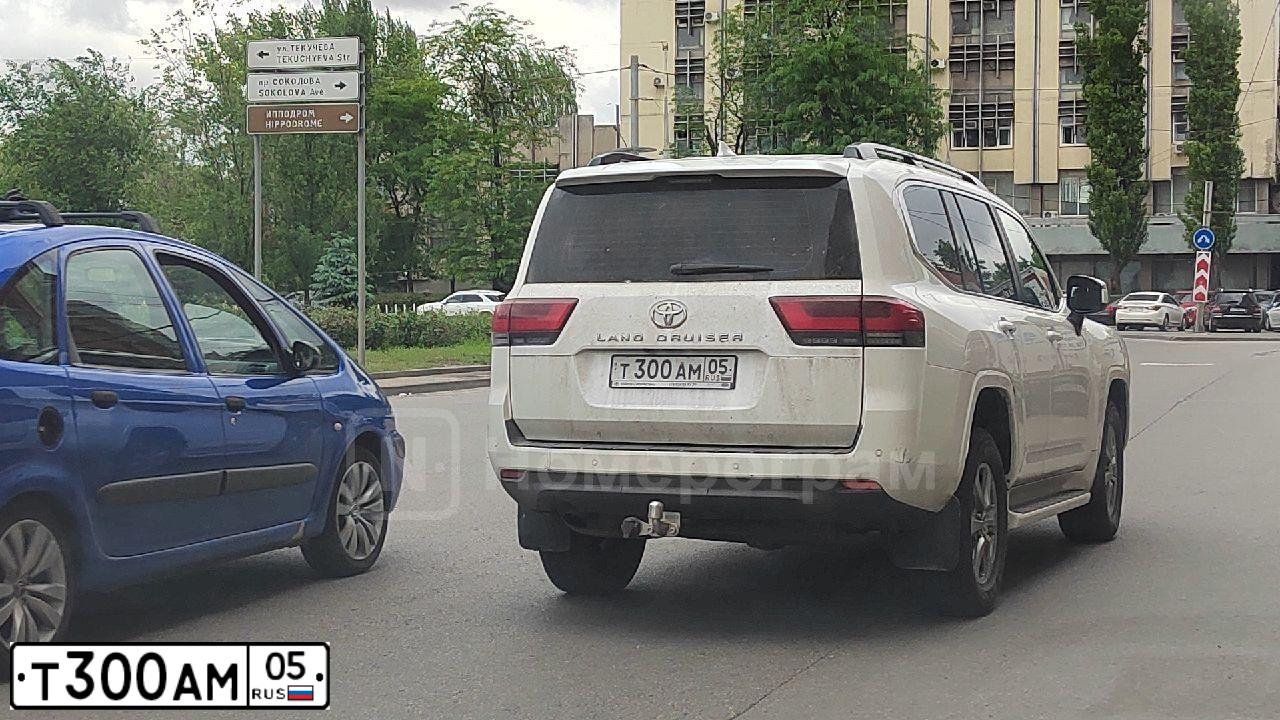 Фото автомобиля LADA 2107 LADA, 2011 — госномер О056НТ761. Цвет: серебристо-коричневый