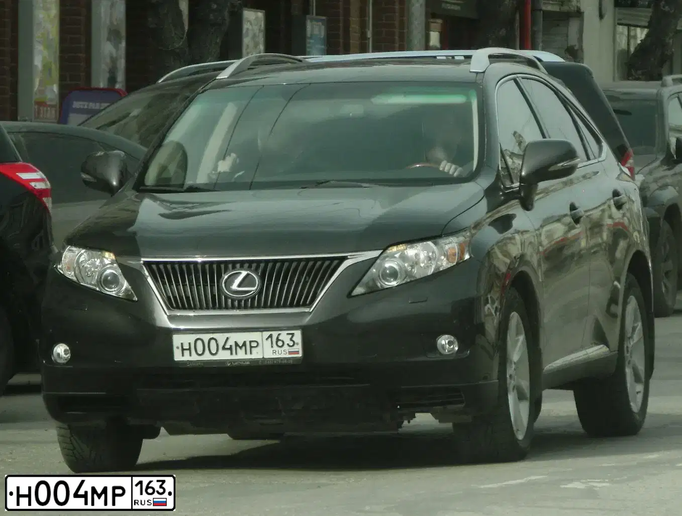 Фото автомобиля LEXUS RX, 2010 — госномер Н004МР163. Цвет: ТЕМНО-СЕРЫЙ