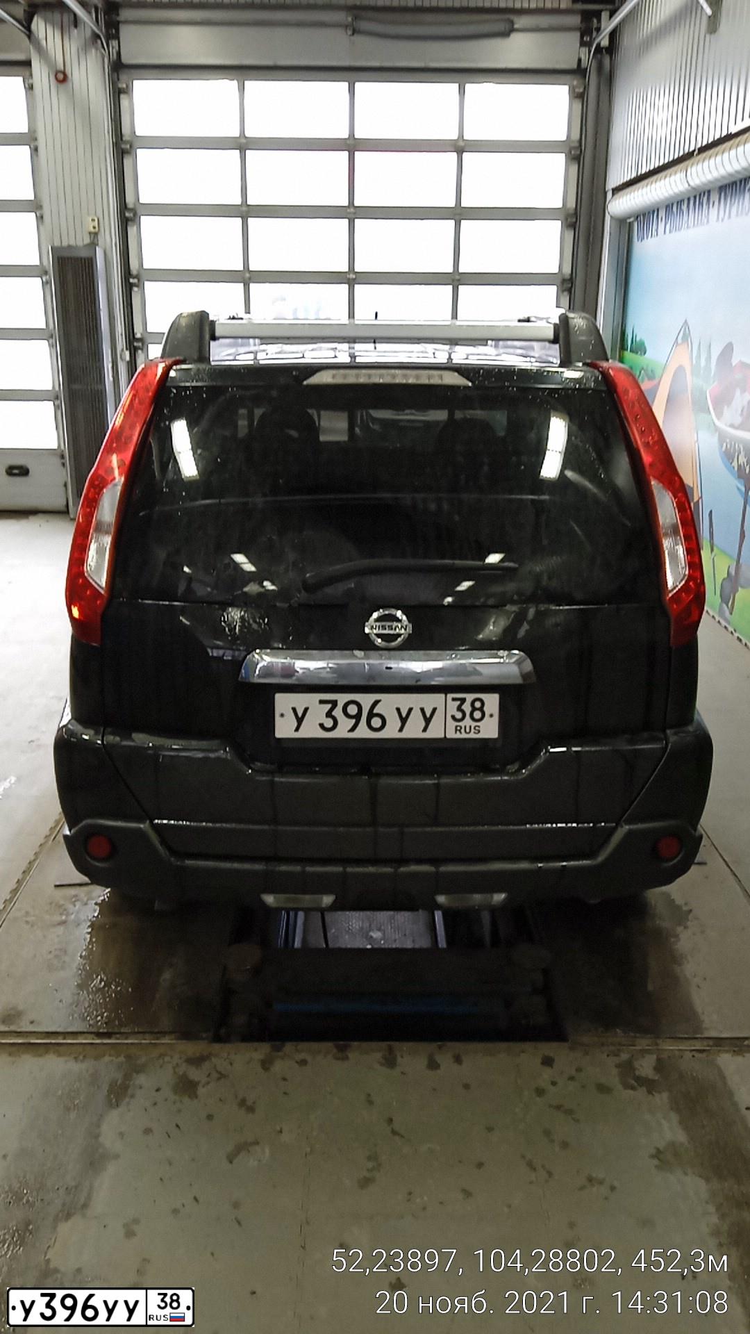 Фото автомобиля NISSAN X-TRAIL, 2008 — госномер Х958РХ98. Цвет: ЧЕРНЫЙ