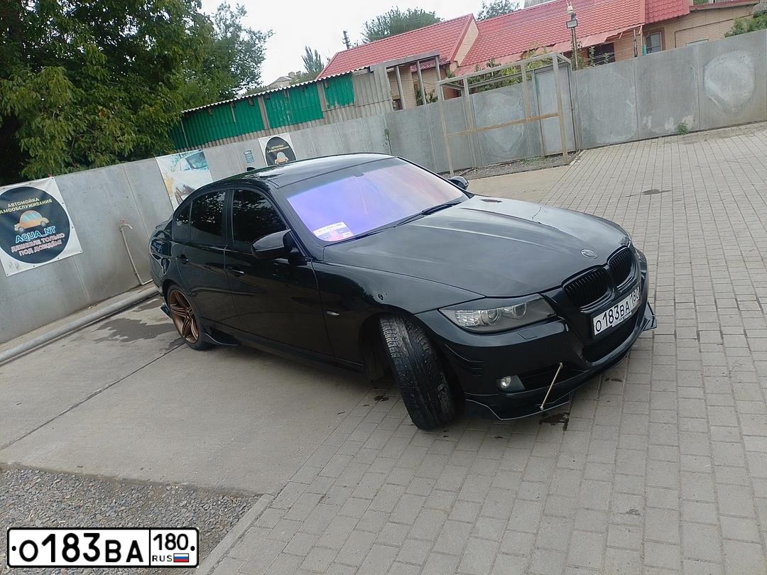 Фото автомобиля BMW W SERIE 3, 2011 — госномер О183ВА180. Цвет: ЧЕРНЫЙ