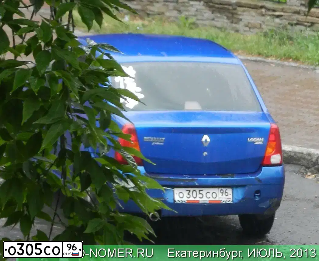Фото автомобиля RENAULT LOGAN, 2005 — госномер О305СО96. Цвет: СИНИЙ
