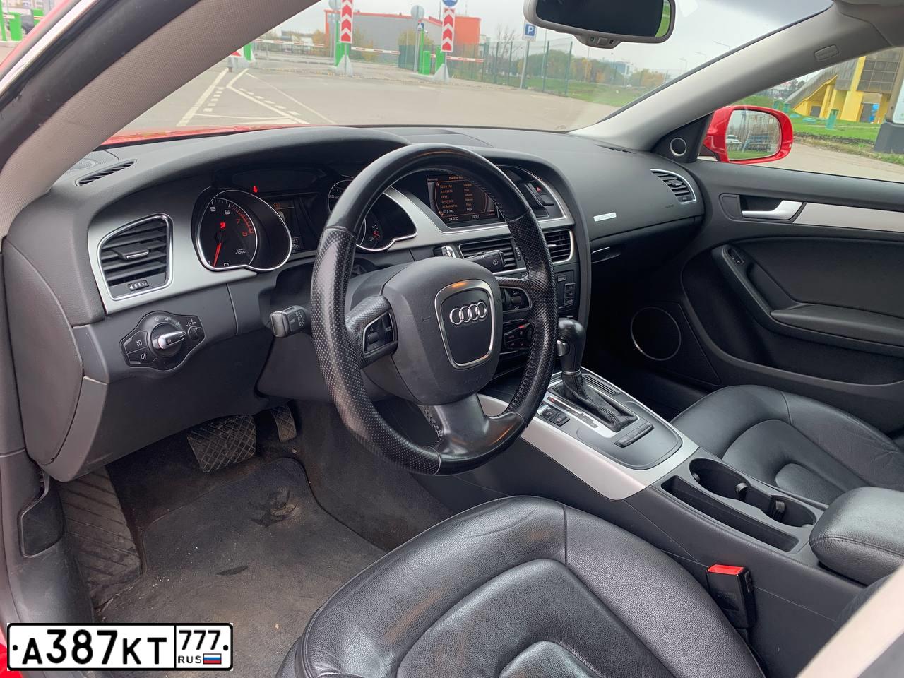 Фото автомобиля AUDI A5, 2011 — госномер О711ЕХ71. Цвет: КРАСНЫЙ