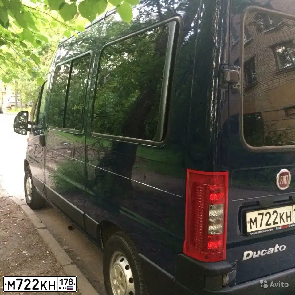 Фото автомобиля FIAT DUCATO, 2012 — госномер М722КН178. Цвет: СИНИЙ