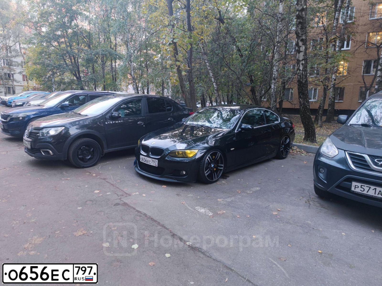 Фото автомобиля BMW SERIE 3, 2008 — госномер О656ЕС797. Цвет: ЧЕРНЫЙ