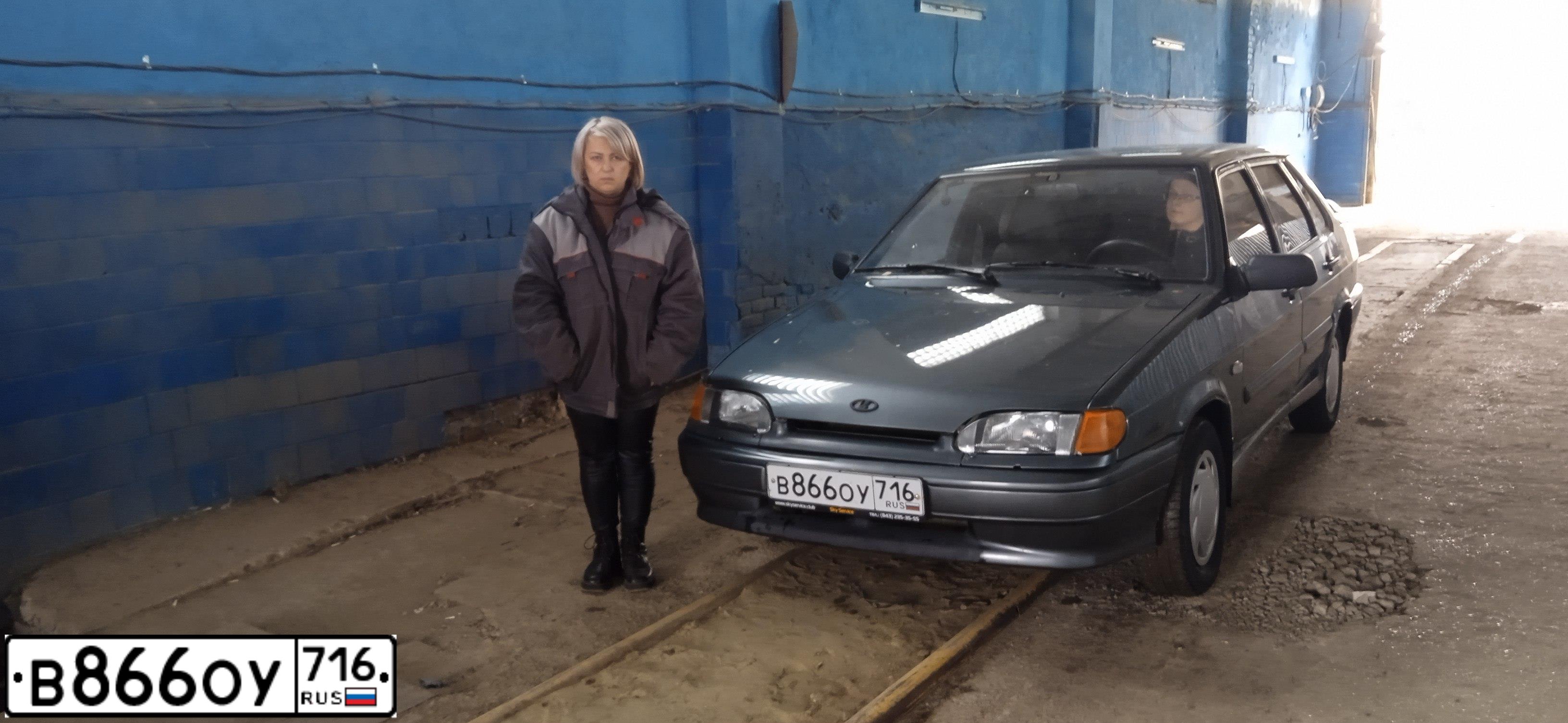 Фото автомобиля LADA 2115, 2010 — госномер М012НХ13. Цвет: Серо-сине-зеленый