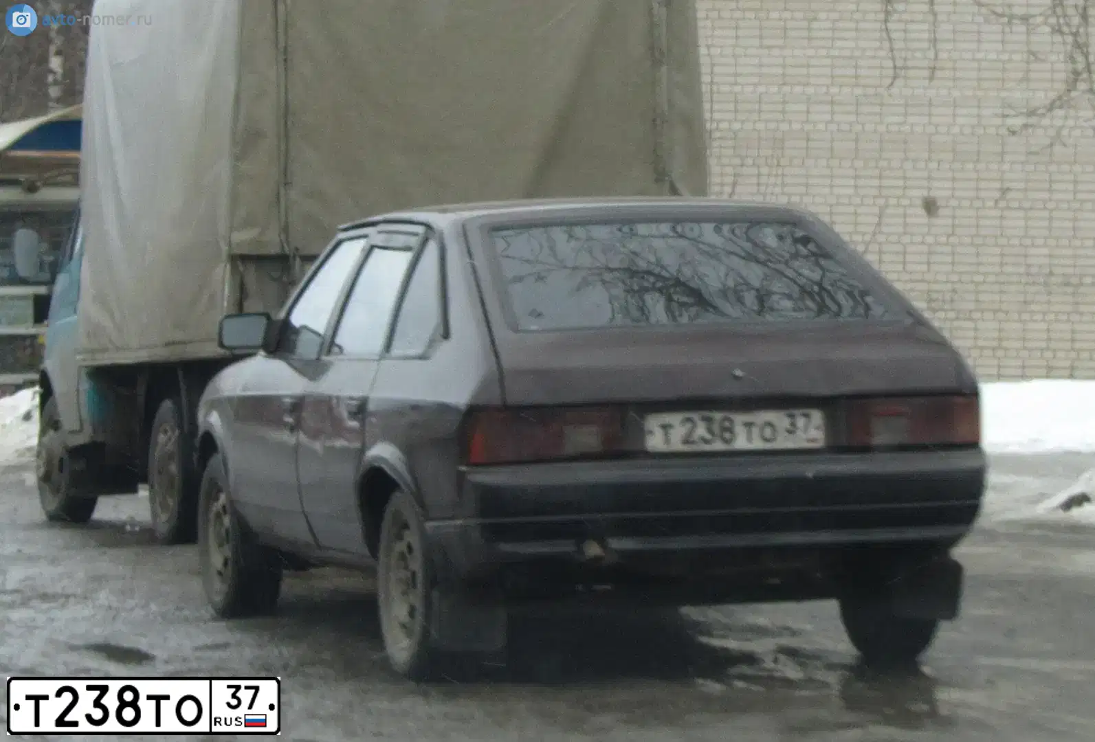Фото автомобиля AZLK MOSKWITSCH 2141, 1999 — госномер Т238ТО37. Цвет: ТЕМНО-КОРИЧНЕВЫЙ