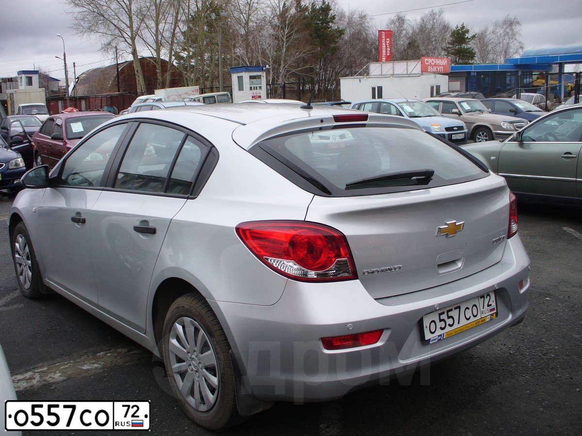 Фото автомобиля CHEVROLET CRUZE, 2012 — госномер О557СО72. Цвет: СЕРЕБРИСТЫЙ МЕТАЛЛИК