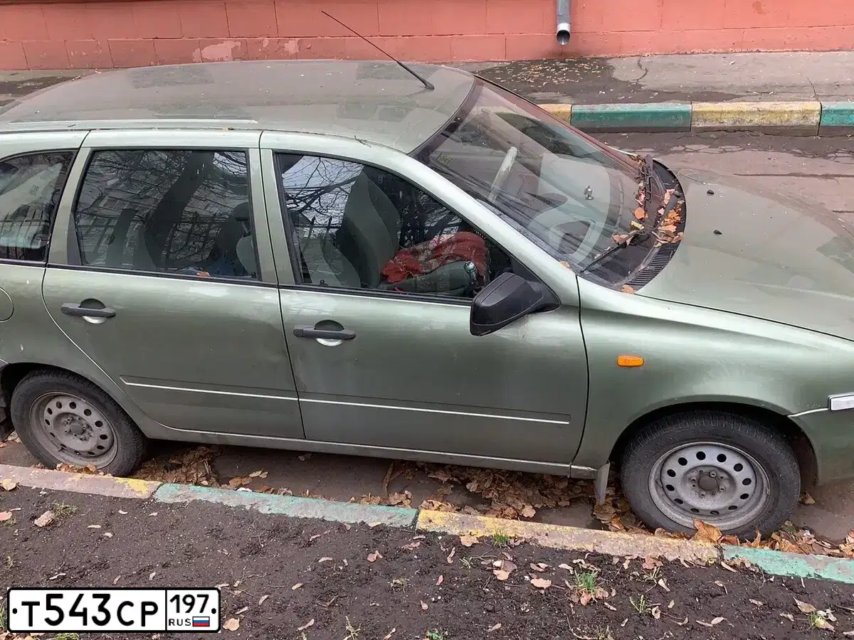 Фото автомобиля LADA 1117 KALINA, 2011 — госномер Т543СР197. Цвет: СВЕТЛО-ЗЕЛЕНЫЙ