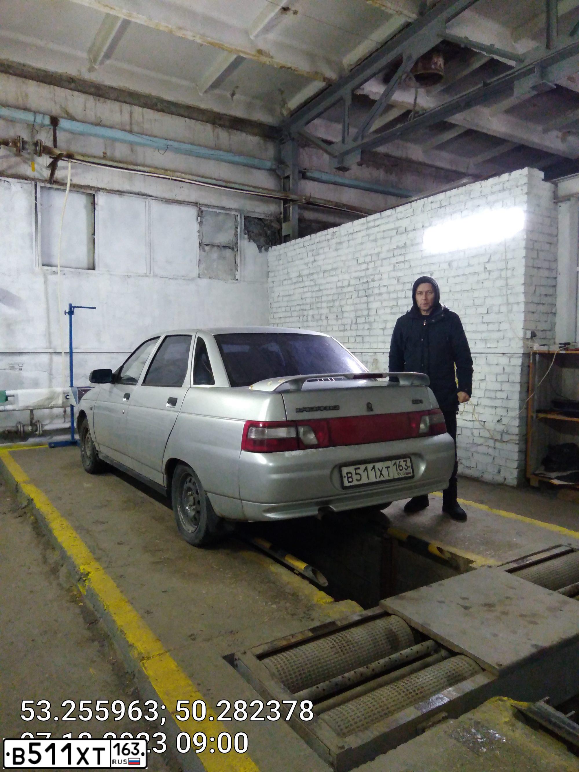 Фото автомобиля LADA 2110, 2007 — госномер В511ХТ163. Цвет: Светло-Серебристый металлик
