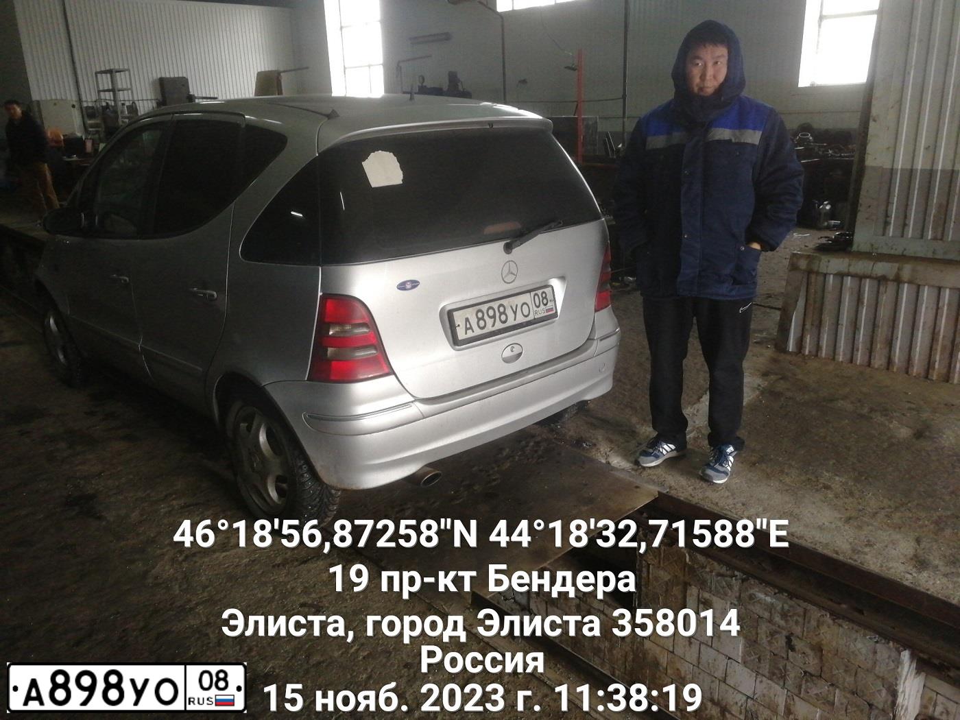 Фото автомобиля TOYOTA CAMRY, 2011 — госномер Е030СЕ134. Цвет: ЧЕРНЫЙ