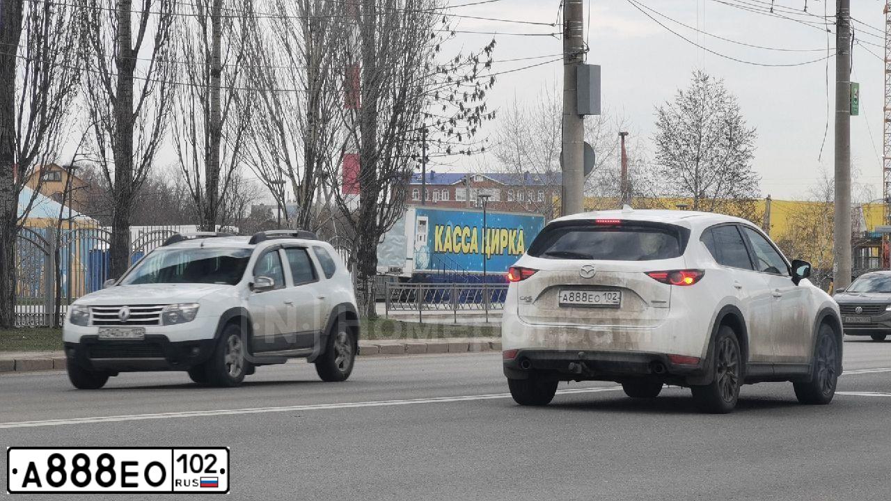 Фото автомобиля CHEVROLET EPICA, 2006 — госномер Р260СН102. Цвет: синий