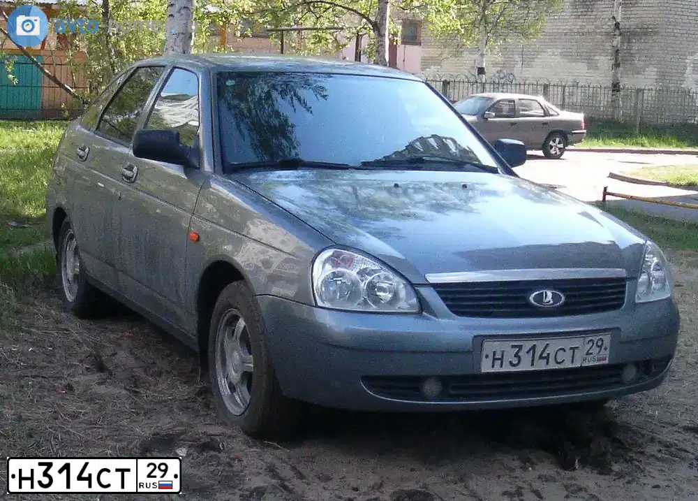 Фото автомобиля LADA 2172 PRIORA, 2008 — госномер Н314СТ29. Цвет: СЕРЫЙ