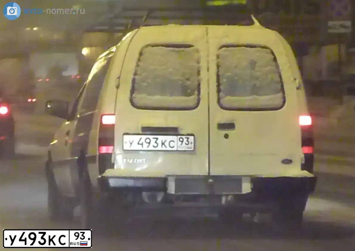 Фото автомобиля FORD ESCORT, 1996 — госномер Р193ВХ93. Цвет: Синий (БЕЛО-СИНИЙ)