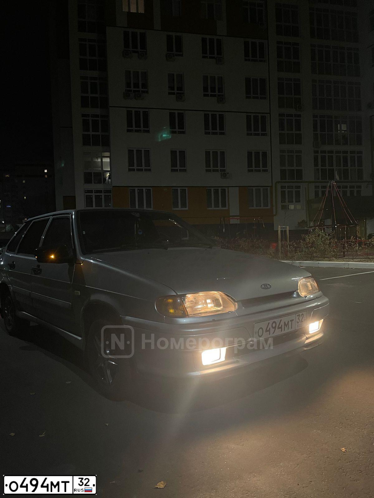 Фото автомобиля ВАЗ 21144, 2011 — госномер Р143ОА32. Цвет: СВЕТЛО-СЕРЕБРИСТЫЙ МЕТ.