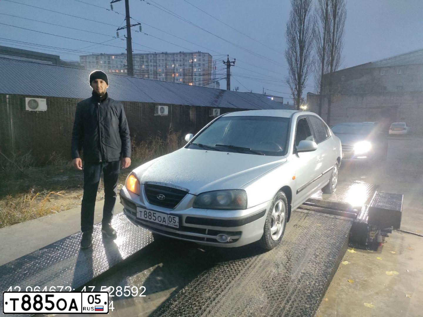 Фото автомобиля HYUNDAI ELANTRA, 2005 — госномер Т885ОА05. Цвет: Серебристый