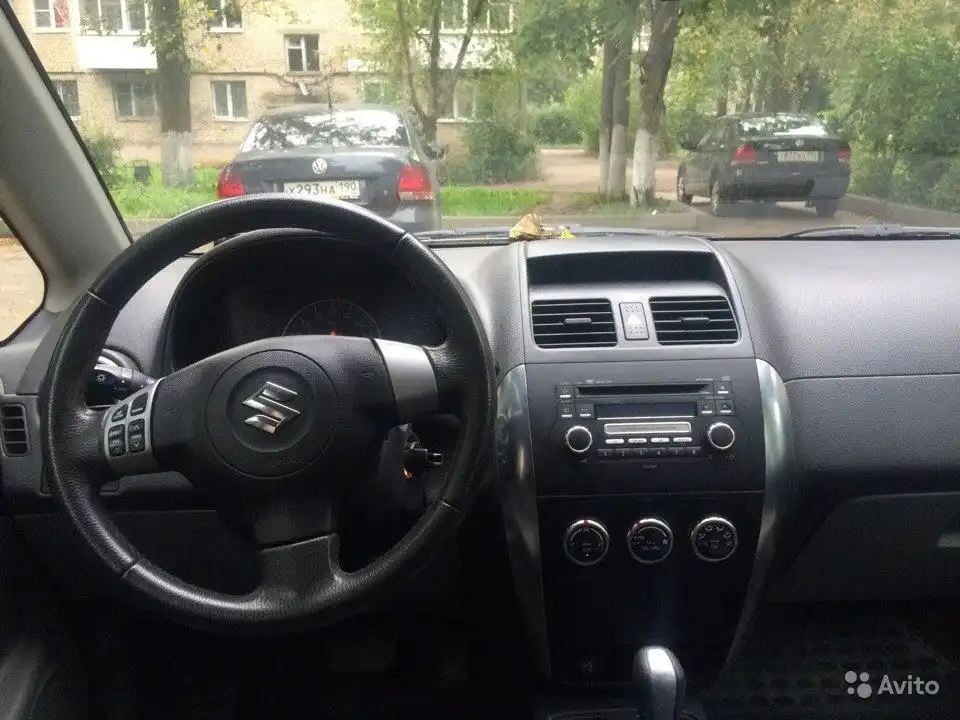 Фото автомобиля VOLKSWAGEN POLO, 2011 — госномер У051ТР69. Цвет: СЕРЫЙ