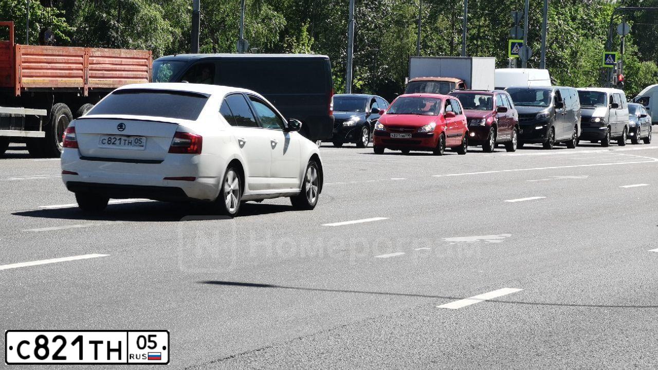 Фото автомобиля SKODA OCTAVIA, 2013 — госномер Т463АХ159