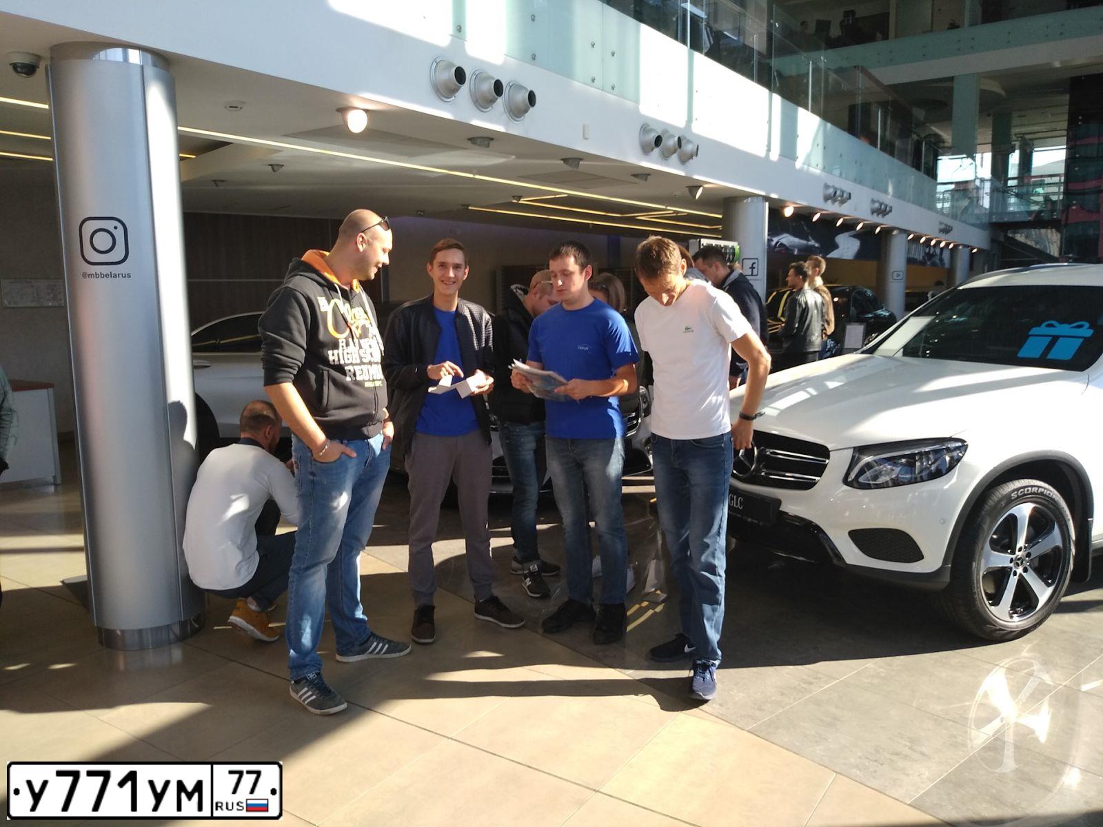 Фото автомобиля HYUNDAI GRAND STAREX, 2012 — госномер М600АВ777. Цвет: СЕРЫЙ ТЕМНЫЙ
