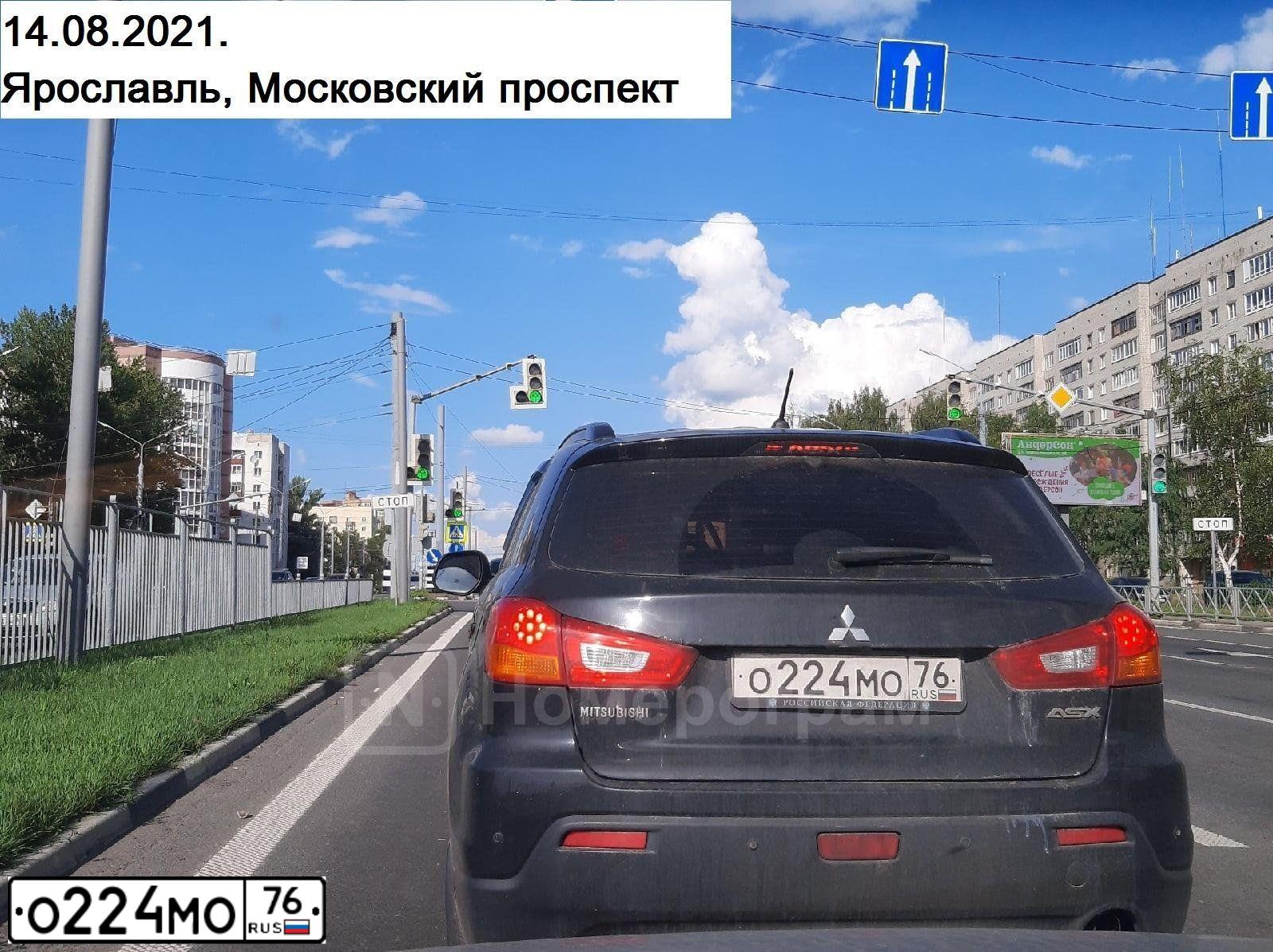 Фото автомобиля MITSUBISHI ASX, 2011 — госномер В828ТО33. Цвет: ЧЕРНЫЙ