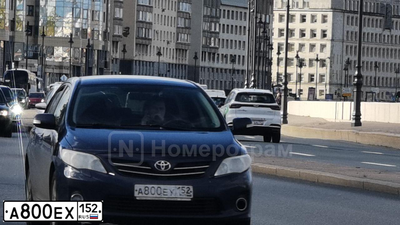 Фото автомобиля HONDA CR-V, 2004 — госномер Н002ОО52. Цвет: ТЕМНО-СЕРЫЙ