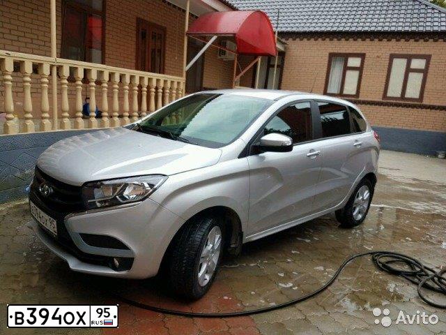 Фото автомобиля LADA XRAY, 2016 — госномер В394ОХ95. Цвет: серебристый