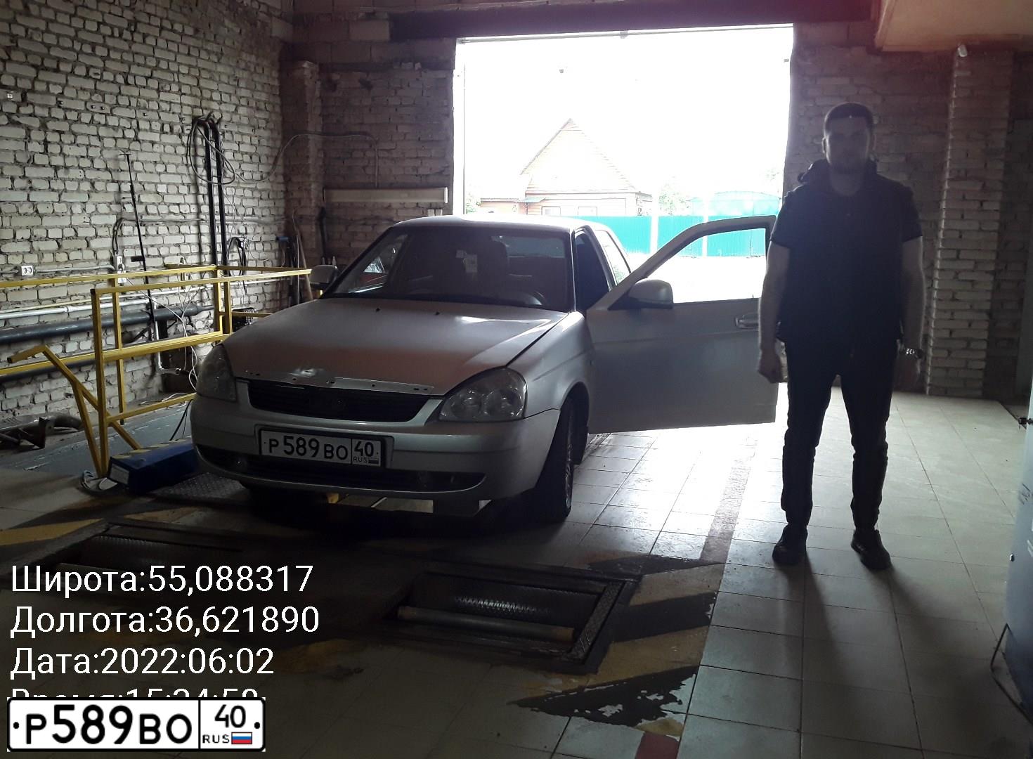 Фото автомобиля LADA 2172 PRIORA, 2011 — госномер А400РМ797. Цвет: СВЕТЛО-СЕРЕБРИСТЫЙ МЕТАЛЛ