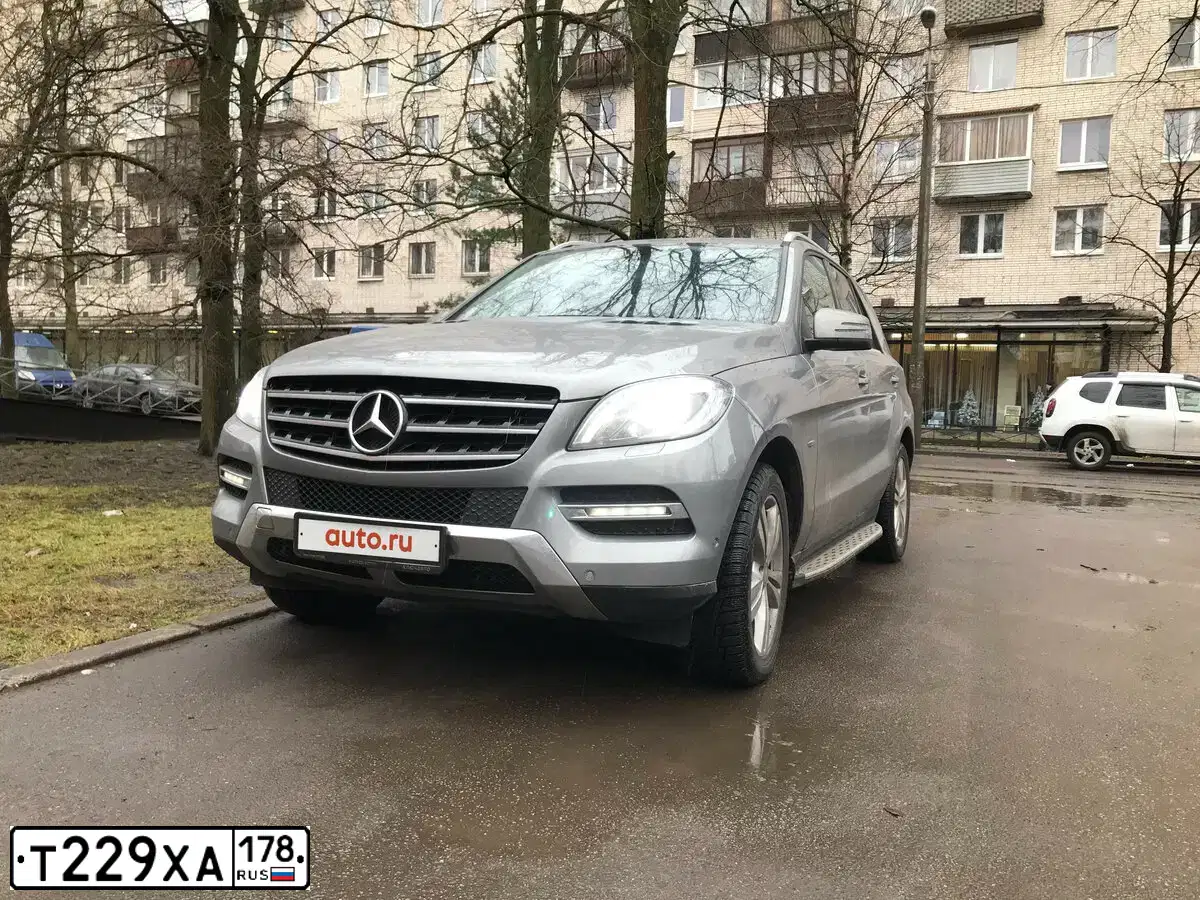 Фото автомобиля MERCEDES GLE-KLASSE, 2016 — госномер Т229ХА178. Цвет: ЧЕРНЫЙ